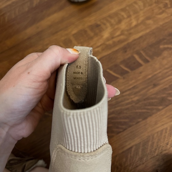 Steve Madden Howler Chelsea Boot - Picture 6 of 6